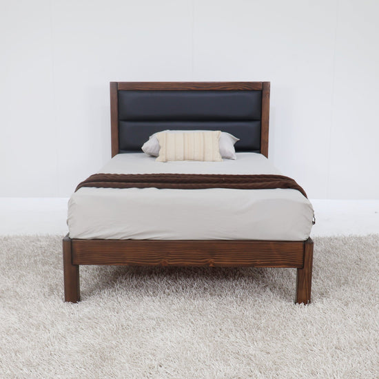 HUGO-B Semi-Double Bed 48x75